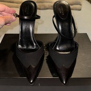Black Gucci Pointed Wingtip Heels - new/never worn